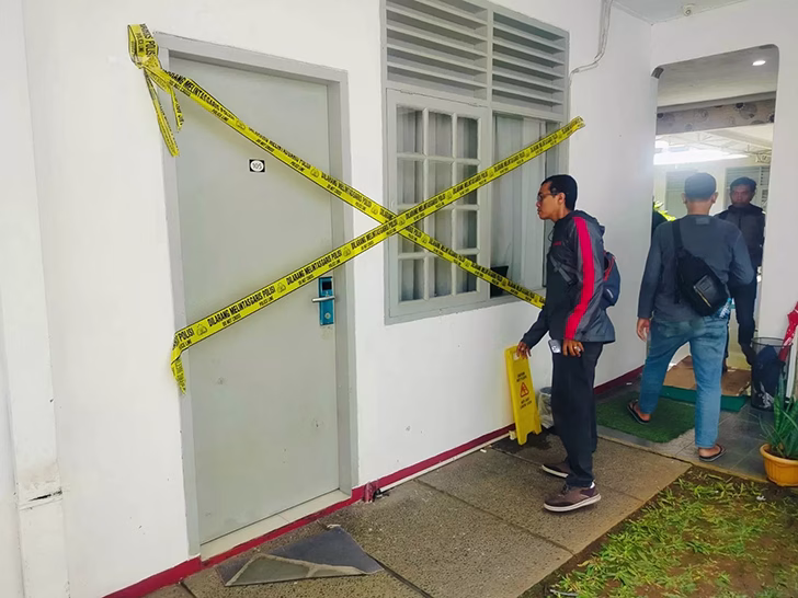 Polisi Pastikan Diplomat Muda Arya Daru Meninggal karena Bunuh Diri, Bukan Pembunuhan 2 Arya Daru Pangayunan