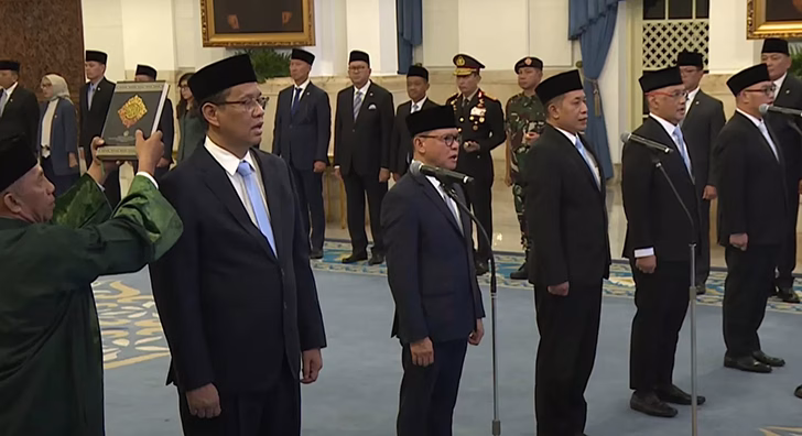 Prabowo Reshuffle Kabinet: Sri Mulyani Dicopot, Kementerian Haji dan Umrah Dibentuk 2 Pelantikan menteri 154324757