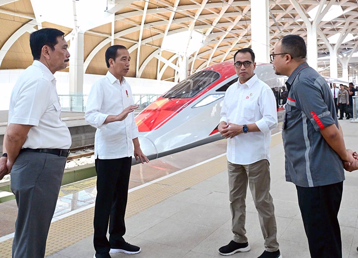 KPK Selidiki Mark Up Rp118T Proyek Kereta Cepat Whoosh, Siapa Saja yang Terlibat? 4 kereta cepat whoosh jokowi luhut