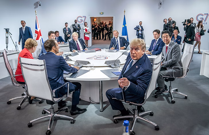 Trump Hantam China dengan Tarif 100%: Kripto dan Bitcoin Terjun Bebas, Perang Dagang Pecah 5 donald trump china kripto bitcoin perang dagang