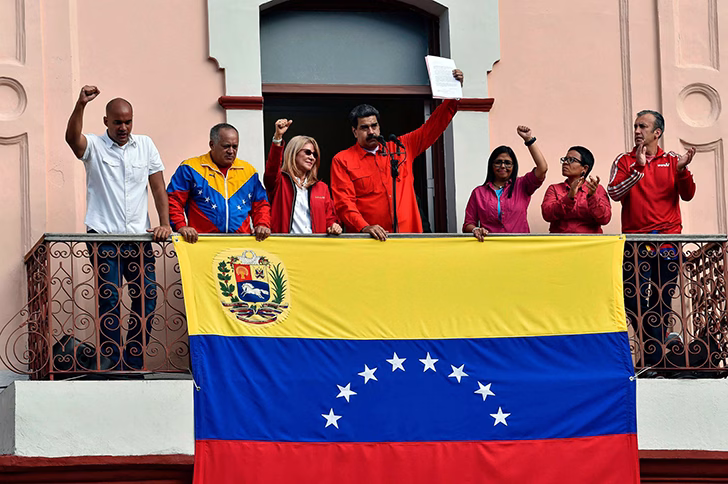Konflik Venezuela-Amerika Serikat 2025: Cermin Geopolitik Dunia Multipolar dan Bayangan Perang Energi Baru 2 venezuela amerika serikat